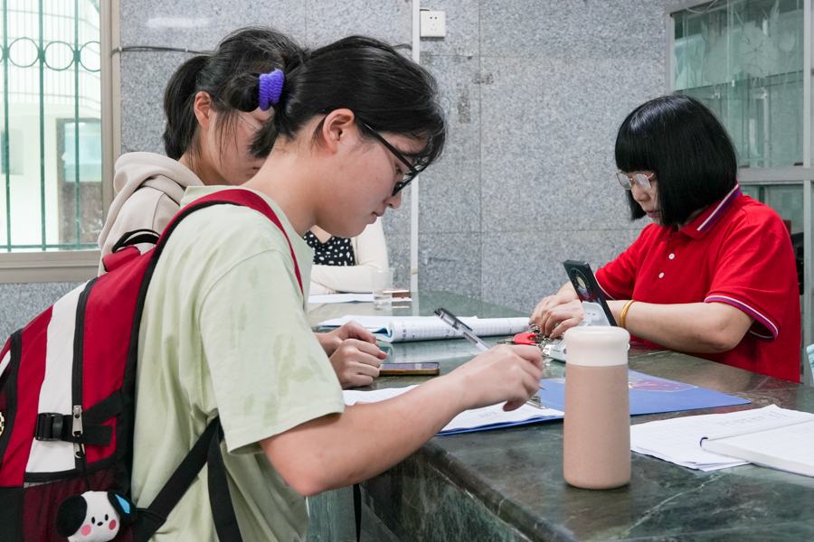 民大临床医学院学生2024年转段培养校区搬迁工作顺利开展