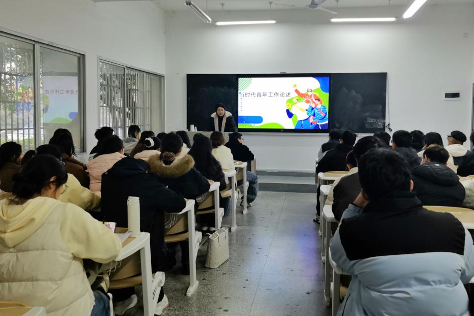 15E216519BA0FB2BF2F2D469DA43AD9D